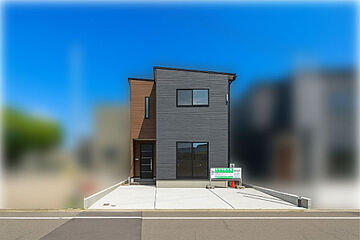 【福井市大宮5丁目A棟】ZEH仕様の高断熱・太陽光パネル4.92kw搭載の新築一戸建て 外観