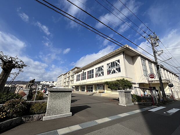 光陽中学校（約1,100m）