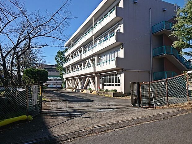高森台小学校(約870m)