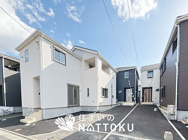 現地写真(街並み)
全6邸
駐車2台可能