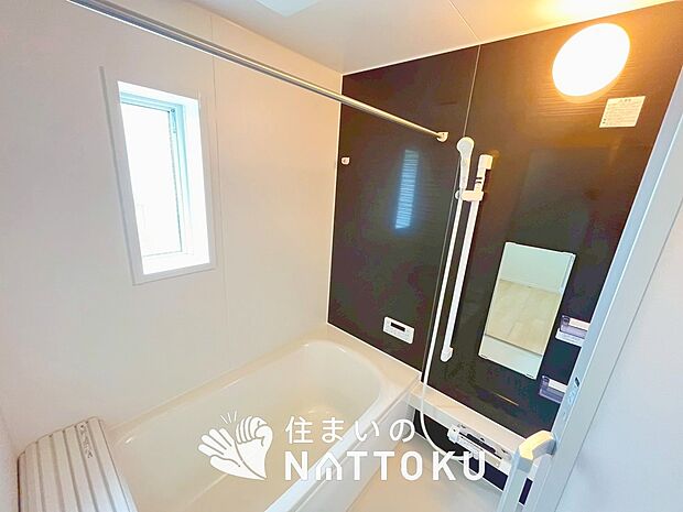 現地写真(浴室)
浴室暖房乾燥機付き。1坪タイプで広々です。