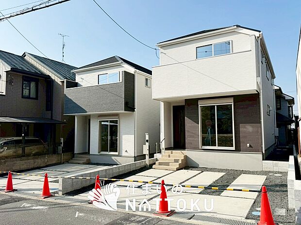 現地写真（街並み）
全２邸
駐車２台可能
