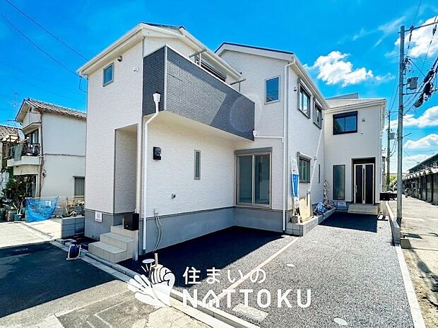 現地写真(街並み)
全2邸
駐車1台可能