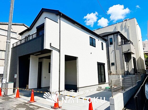 現地写真(街並み)
全2邸
駐車1台可能