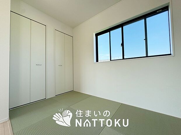 【現地写真(和室)】大壁仕様の新和室。くつろぎの空間です。