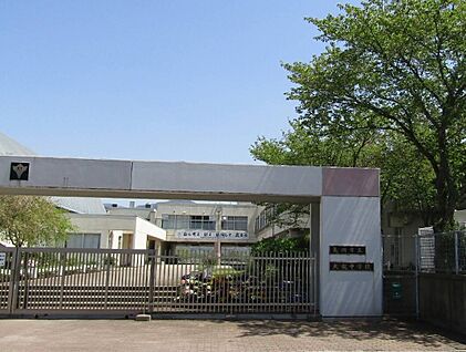 亀岡市立大成中学校 400ｍ(徒歩5分)