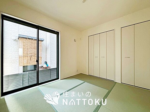 【現地写真(和室)】大壁仕様の新和室。くつろぎの空間です。