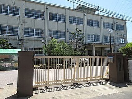 高槻市立大冠小学校 355ｍ(徒歩5分)