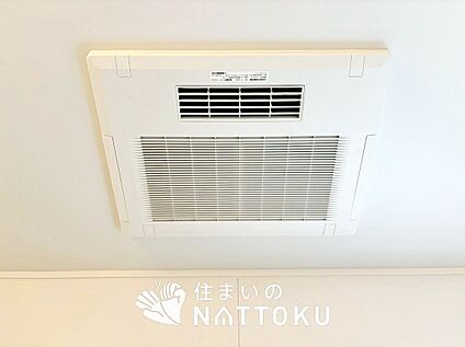 電気式浴室暖房換気乾燥機