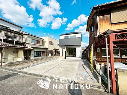 現地写真（前道含む外観）