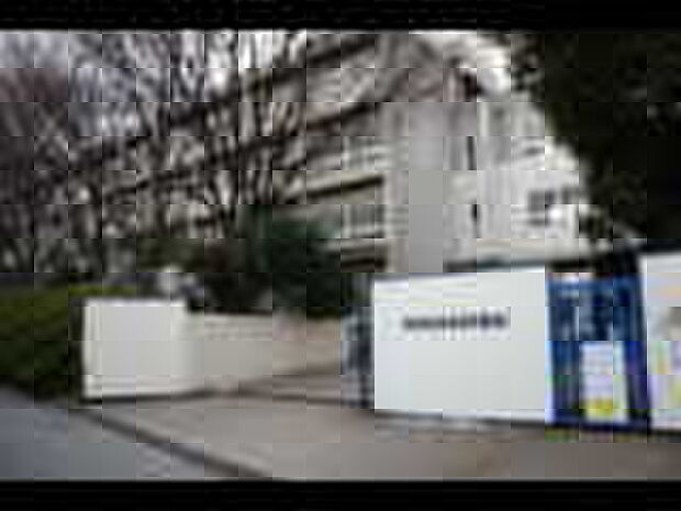 枚方市立東香里中学校(約970m)