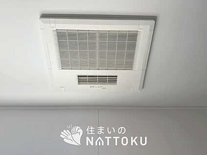 電気式浴室暖房換気乾燥機