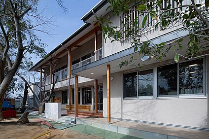 野崎幼稚園 890ｍ(徒歩12分)