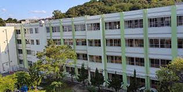 大津市立北大路中学校(約1,400m)