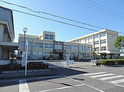 草津市立新堂中学校 1900ｍ(徒歩24分)