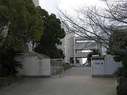 大阪狭山市立南中学校 350ｍ(徒歩5分)