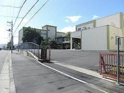 大津市立日吉中学校 1900ｍ(徒歩24分)