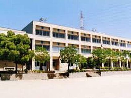 四條畷市立四條畷南小学校 490ｍ(徒歩7分)