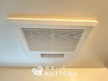 電気式浴室暖房換気乾燥機
