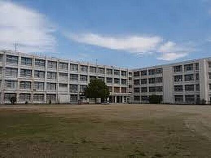 羽曳野市立埴生南小学校 720ｍ(徒歩9分)