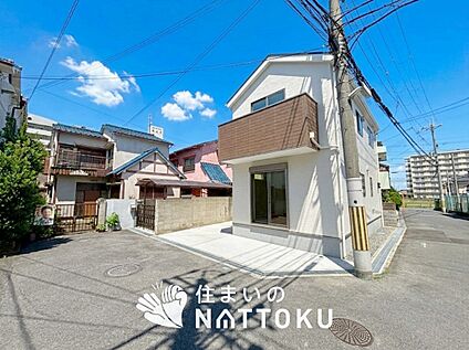 現地写真（前道含む外観）