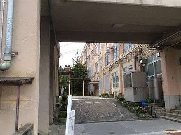 京都市立藤ノ森小学校（約1,000m）