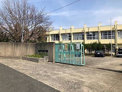 枚方市立東香里小学校 1180ｍ(徒歩15分)