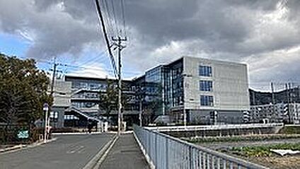 交野市立交野みらい学園 700ｍ(徒歩9分)
