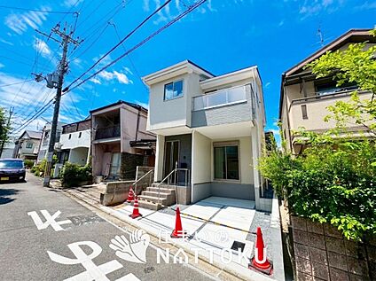現地写真（前道含む外観）