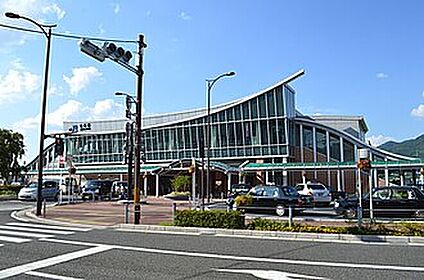 亀岡駅 1600ｍ(徒歩20分)