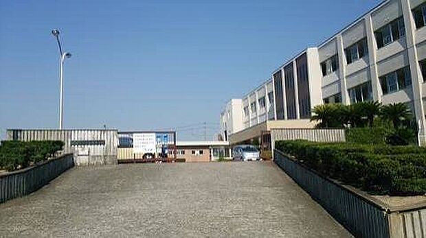 熊取町立熊取北中学校(約1,400m)