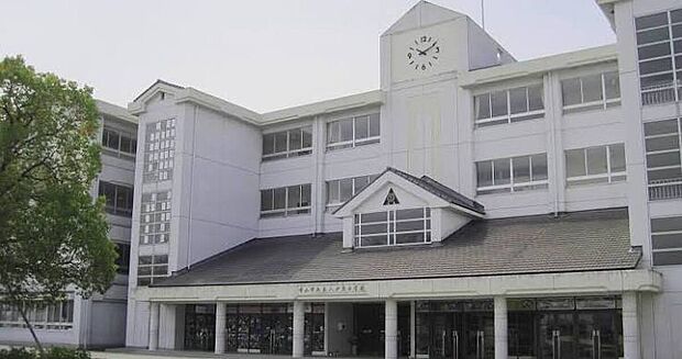 守山市立立入が丘小学校(約890m)