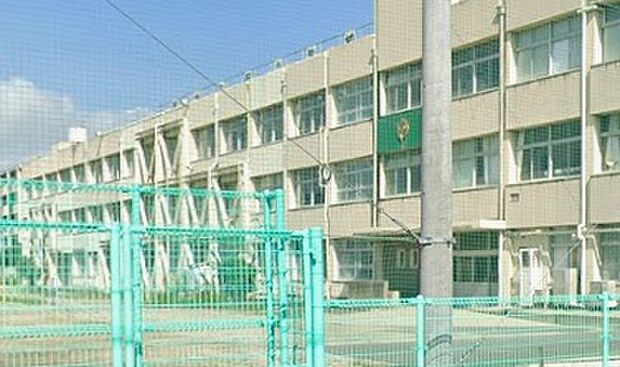 宇治市立西大久保小学校(約1,100m)