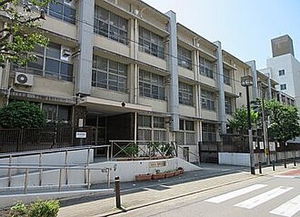 大阪市立野中小学校 670ｍ(徒歩9分)