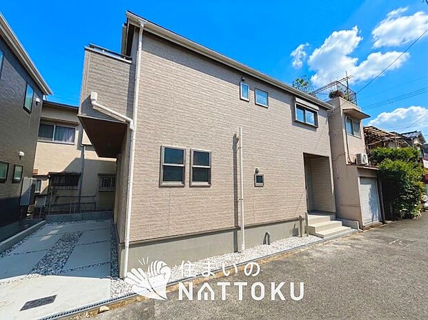 【現地写真(外観)】耐震等級最高「3」取得で基準の1.5倍の性能・耐震強度で安心できます。