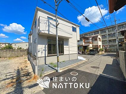 現地写真（前道含む外観）