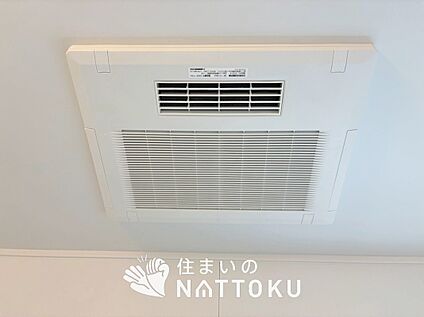 電気式浴室暖房換気乾燥機