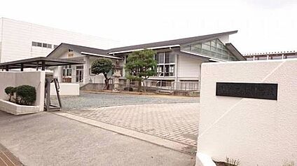 甲賀市立新城中学校 2000ｍ(徒歩25分)