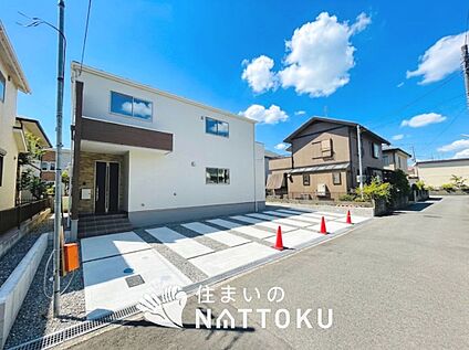 現地写真（前道含む外観）