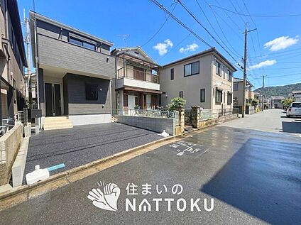 現地写真（前道含む外観）