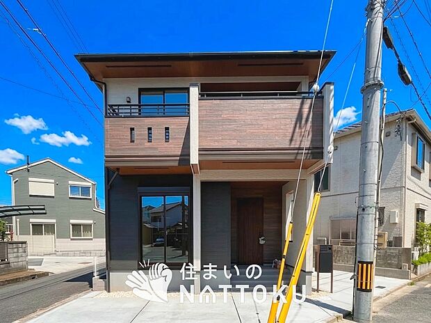 【現地写真（外観）】耐震等級最高「３」取得で基準の１.５倍の性能・耐震強度で安心できます。