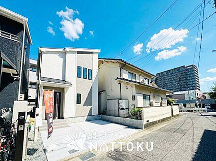 現地写真（前道含む外観）