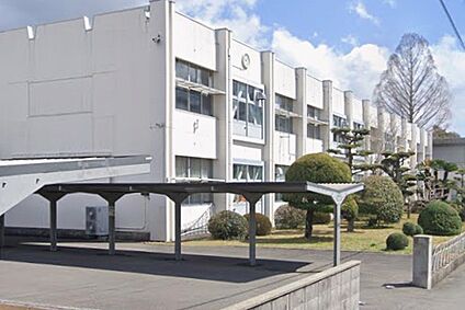 紀の川市立那賀中学校 1400ｍ(徒歩18分)