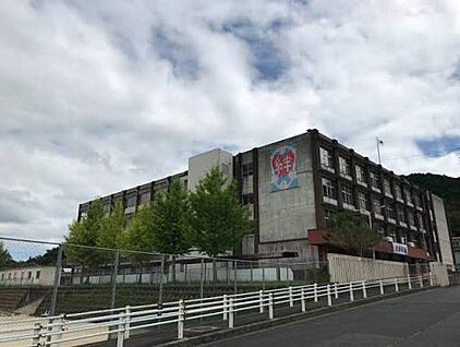 大津市立北大路中学校 2300ｍ(徒歩29分)