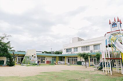 青英幼稚園 300ｍ(徒歩4分)