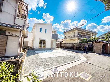 現地写真（前道含む外観）