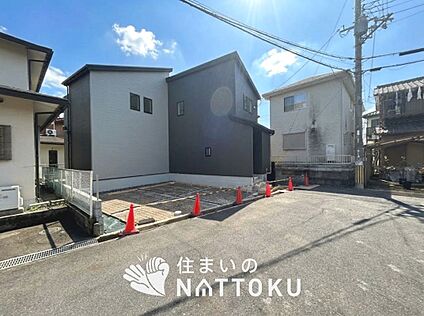 現地写真（前道含む外観）