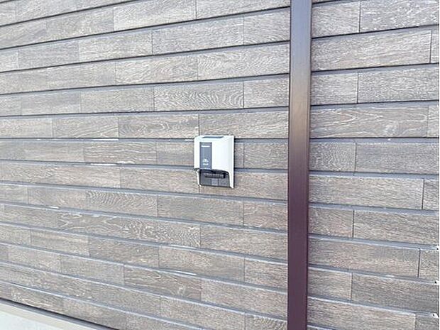 【【EVコンセント】】外部には明暗センサーライト、外構照明、EV車用コンセントなどの設備を設置！
※2025年11月撮影