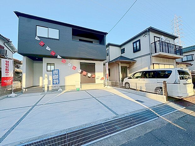 ■“もう一台”が叶う、ゆったりの駐車スペース！（撮影日：2025.11.23）
