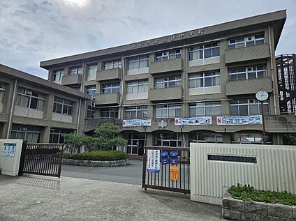 高砂中学校 720ｍ(徒歩12分)